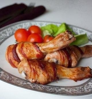 КУРИНЫЕ НОЖКИ В БЕКОНЕ КУРИНЫЕ НОЖКИ В БЕКОНЕ