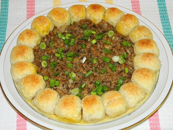 ПИРОГ с начинкой из фасоли и рыбных консервов.