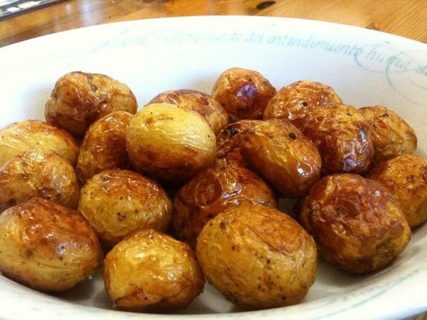 Картофель, запеченный с мёдом и травами