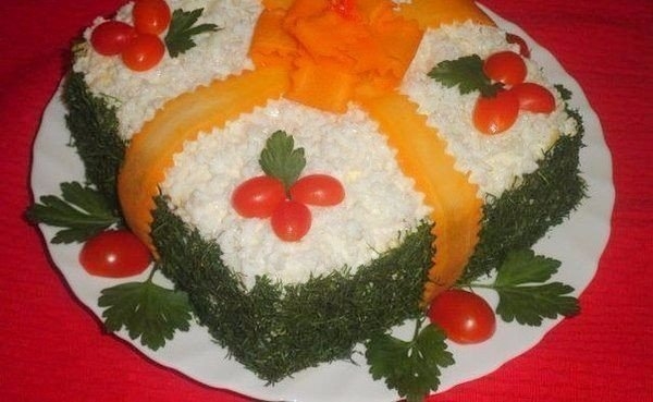 Подборочка вкуснейших и красивейших салатиков на Новый Год!!! Подборочка вкуснейших и красивейших салатиков на Новый Год!!!