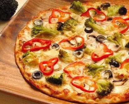 Супер вкусная и низкокалорийная пицца для худеющих Супер вкусная и низкокалорийная пицца для худеющих