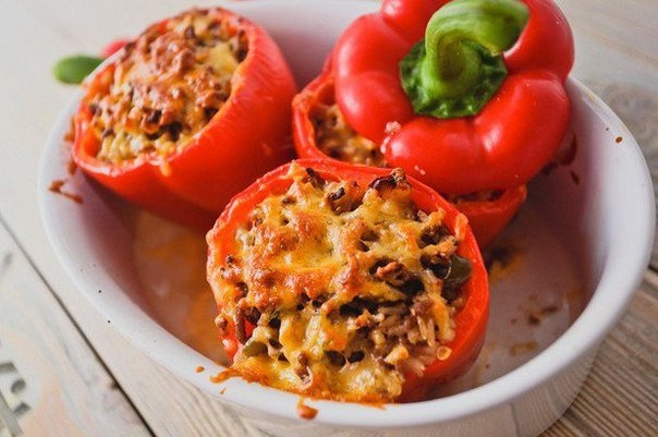 Перец, фаршированный пряным мясом