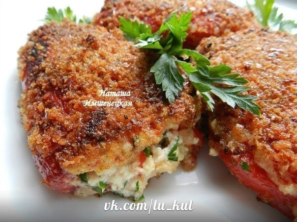 Сладкий перец, фаршированный сыром, в кляре