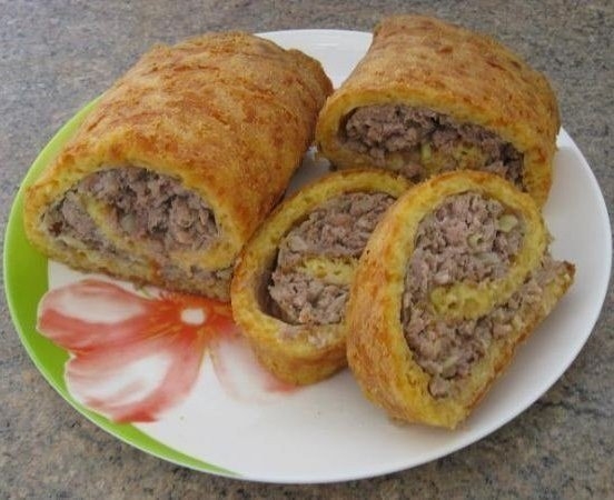 Сырный рулет с мясом