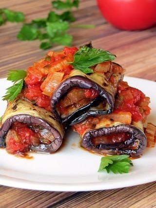 ДИЕТИЧЕСКИЕ БАКЛАЖАННЫЕ РУЛЕТИКИ С ОВОЩНОЙ НАЧИНКОЙ