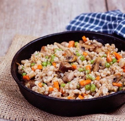 Перловая каша с мясом, грибами и овощами Перловая каша с мясом, грибами и овощами
