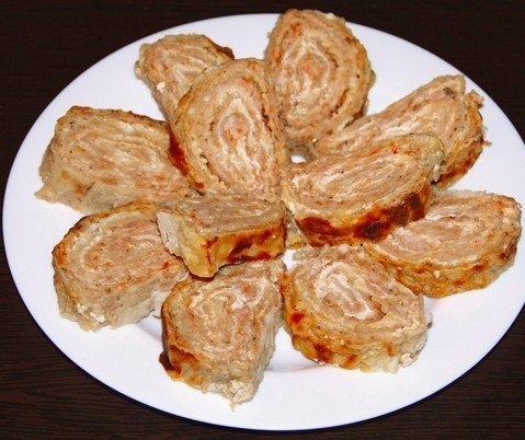 Рулетики из лаваша с мясом