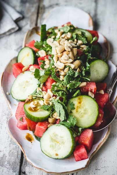 Восток - дело тонкое! Сколько необычных вкусов и сочетаний можно встретить в восточной кухне, просто Восток - дело тонкое! Сколько необычных вкусов и сочетаний можно встретить в восточной кухне, просто