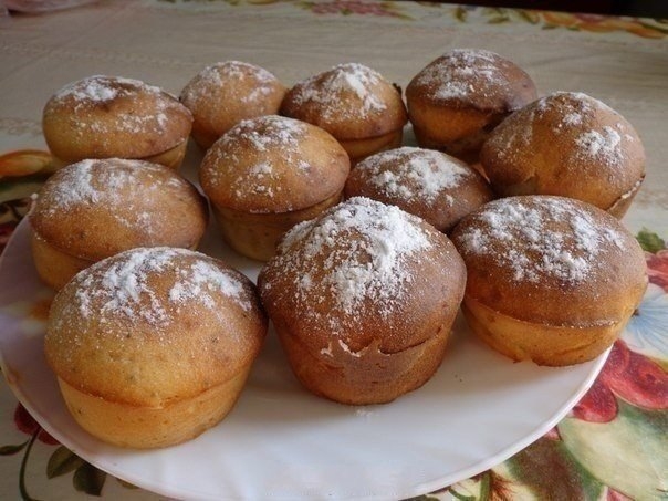 Вкусные пышные кексики на кефире Вкусные пышные кексики на кефире