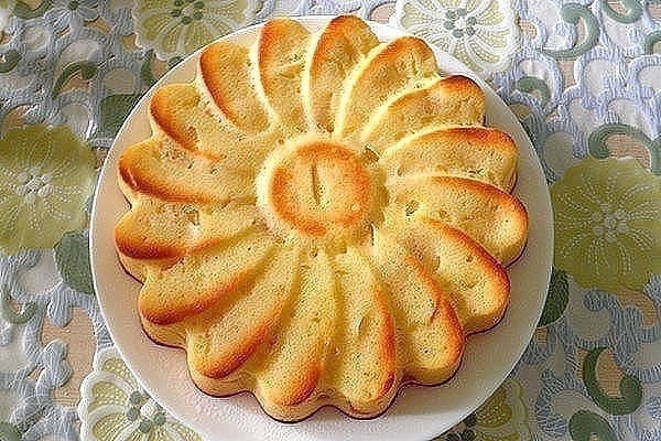 МАННИК "Солнышко" С ЯБЛОКАМИ МАННИК "Солнышко" С ЯБЛОКАМИ