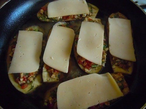 Один из самых простых рецептов, а получается вкусно.
