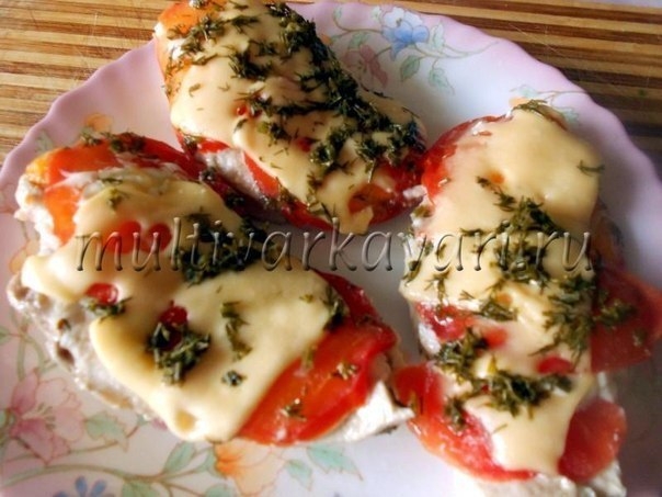 Куриная грудка под шубой в мультиварке