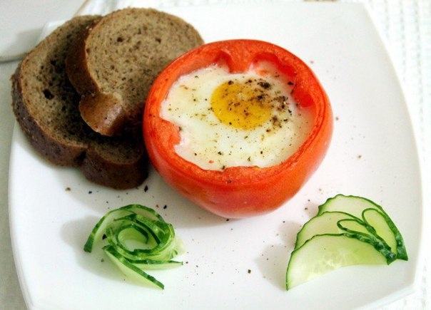 Яичница в помидорах - вкусный завтрак