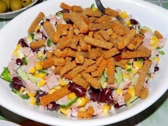 ТОП-10 ВКУСНЕЙШИХ САЛАТОВ С ВЕТЧИНОЙ