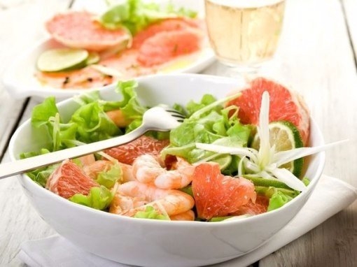 Грейпфрутовый салат с морепродуктами