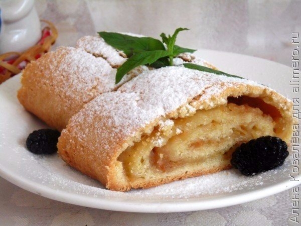 Песочный штрудель с яблоками. Песочный штрудель с яблоками.