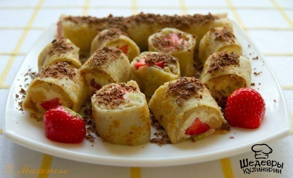 СЛАДКИЕ РОЛЛЫ С ФРУКТОВОЙ НАЧИНКОЙ СЛАДКИЕ РОЛЛЫ С ФРУКТОВОЙ НАЧИНКОЙ