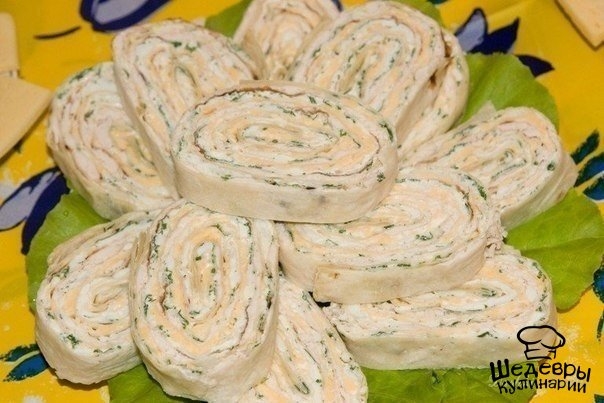 РУЛЕТИКИ ИЗ ЛАВАША С КУРИЦЕЙ