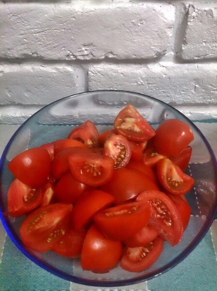 Отличнейшая закуска к мясу и запеченому картофелю.