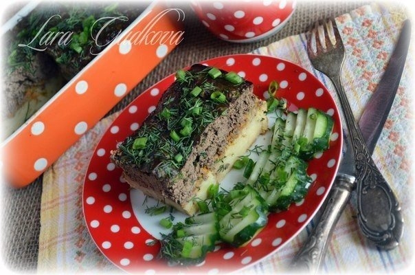 Запеканка из картофеля и печени с овощами