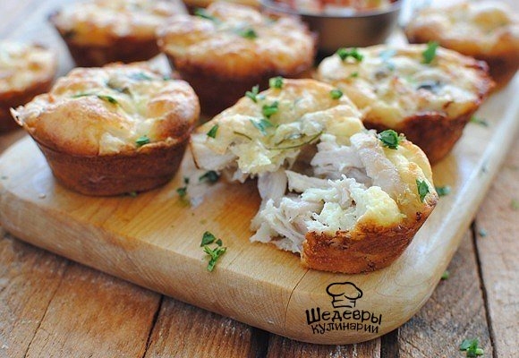 МАФФИНЫ С КУРИЦЕЙ И СЫРОМ