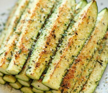 Кабачки, запеченные в духовке с сыром