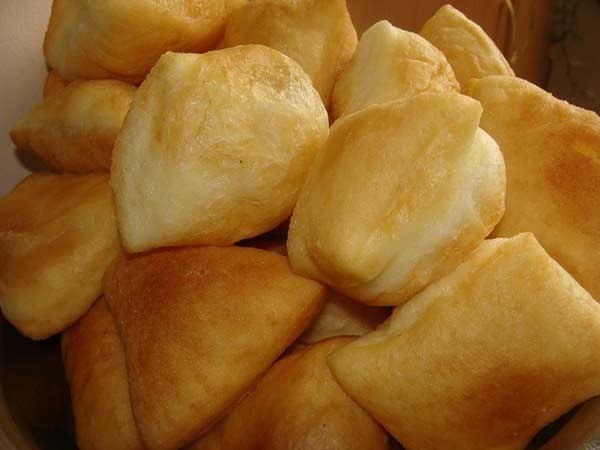 Казахские баурсаки. Казахские баурсаки.