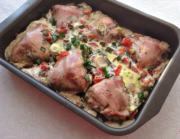 ЗАПЕЧЕННЫЕ КУРИНЫЕ БЕДРЫШКИ