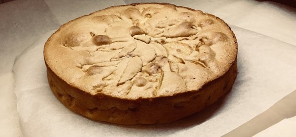Шарлотка с корицей
