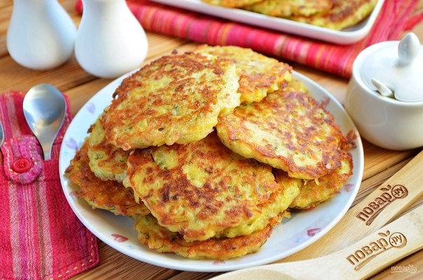 Дранички с ветчиной, сыром и зеленью￼