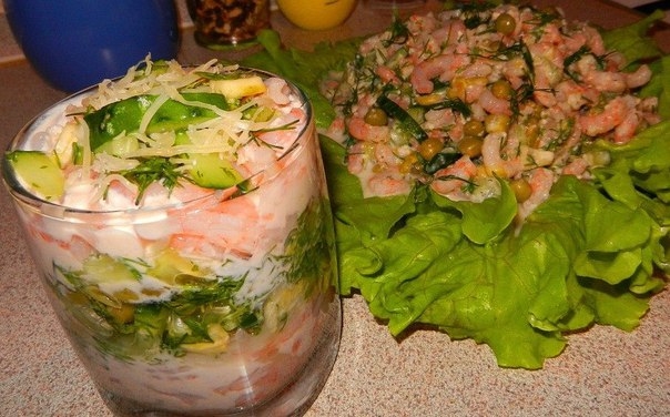 Весенний салат с креветками