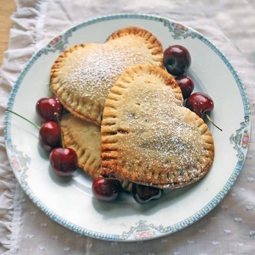 Пирожки на палочке "Сердечки".