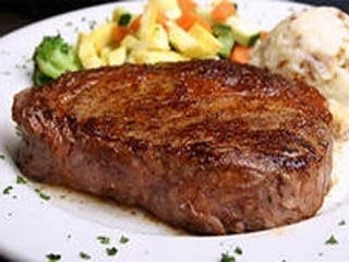 Отбивные из говядины.