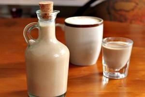Как приготовить домашний молочный ликер