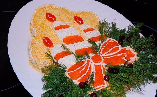 Простой Новогодний салат &laquo;Свеча&raquo;