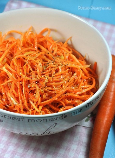 Я давно изучала вопрос как приготовить морковь по корейски в домашних условиях и перепробовала не один рецепт. Иногда лучше то, что проще и этот рецепт тому доказательство. Вам понадобится минут 10 свободного времени и вкусная, свежая, ароматная морковка 