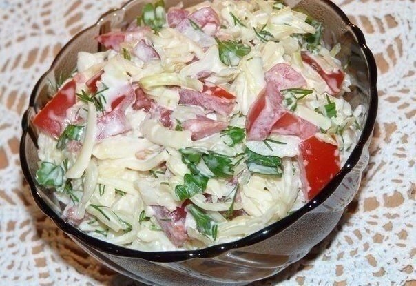Салат " Капустный " с помидорами и сыром