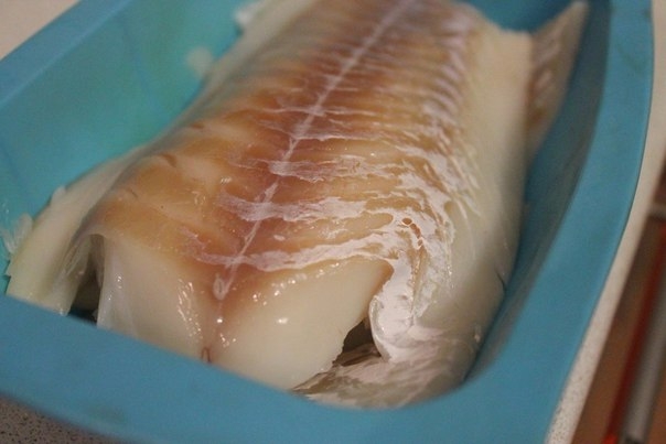 Треска, запеченная в молоке