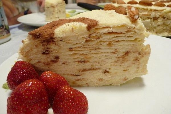 Домашний торт «Наполеон» на сковородке.