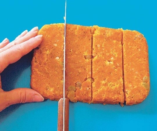 Морковная халва с кардамоном и грейпфрутом