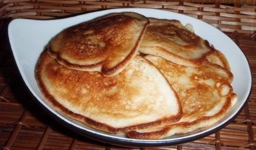 Творожные оладьи с грушами