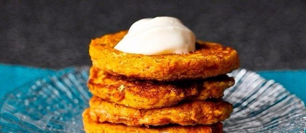 Морковные оладушки.