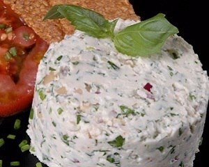 ТВОРОГ С ЗЕЛЕНЬЮ