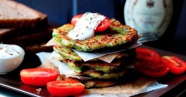 Оладушки с брокколи и сыром