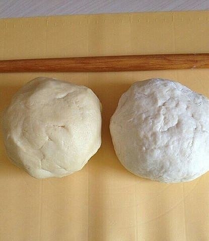 Очень вкусные, мягкие, рассыпчатые рогалики, просто тают во рту. Очень вкусные, мягкие, рассыпчатые рогалики, просто тают во рту.