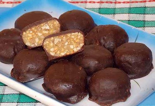 Домашние конфеты с орехами "Метеорит"