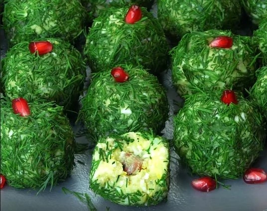 Салатные шарики с селёдкой — потрясающая закуска к празднику