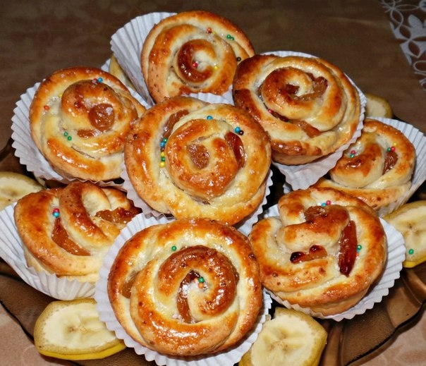 Творожные-мини булочки с изюмом "Розочки"вкуснятина