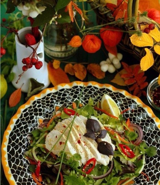 ОСТРЫЙ САЛАТ С КУРИЦЕЙ