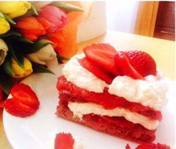 ВОЗДУШНОЕ КЛУБНИЧНОЕ ПИРОЖНОЕ от Саши